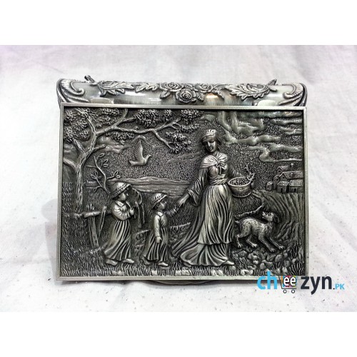 Antique Metal Crafted Jewellery Box With Mother Pattern