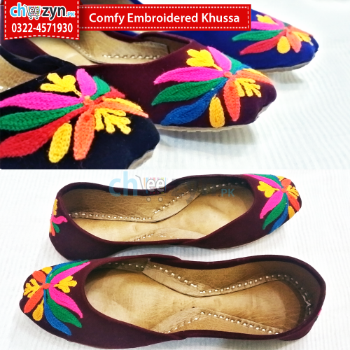 Comfy Embroidered Khussa