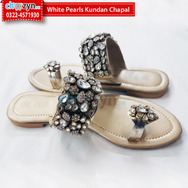 White Pearls Kundan Chapal