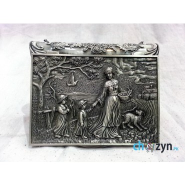 Antique Metal Crafted Jewellery Box With Mother Pattern