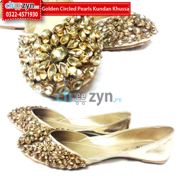 Golden Circled Pearls Kundan Khussa