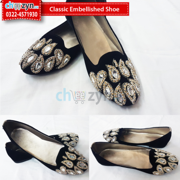 Classic Embellished Shoe